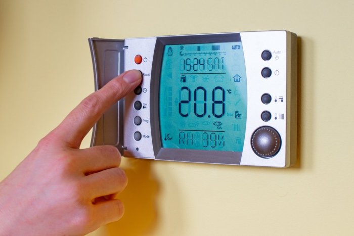 Benefits of upgrading to a programmable thermostat