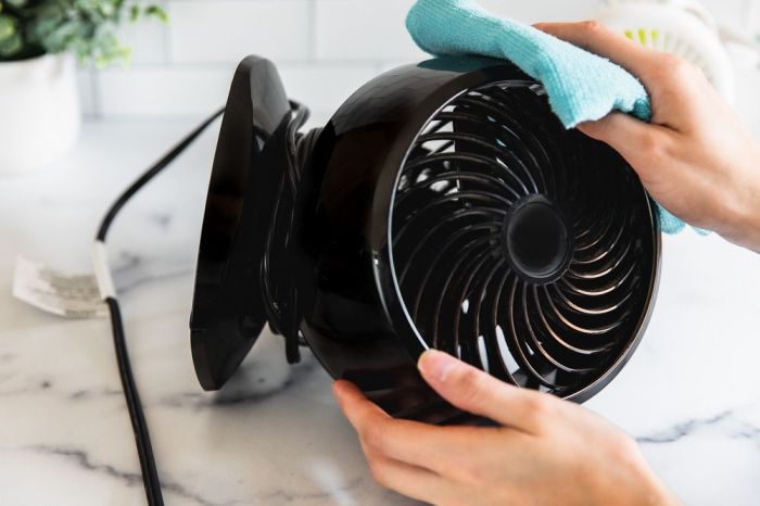 How to clean air conditioner blower fan