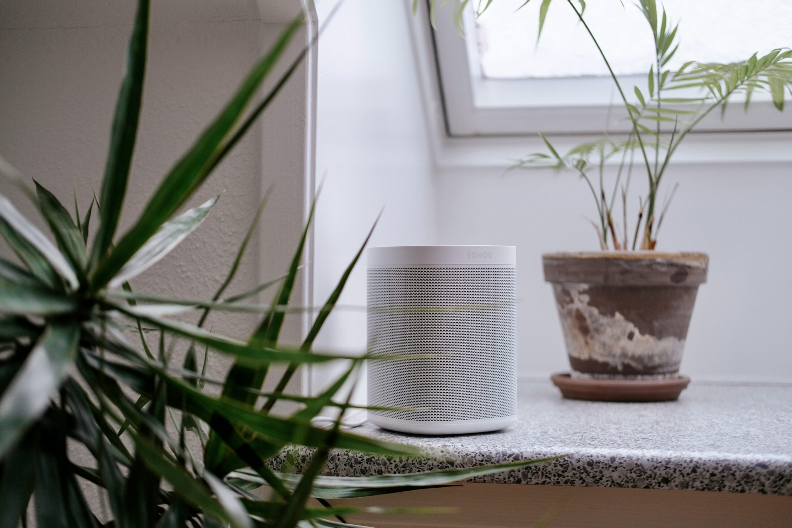 Air Purifier vs AC: Apa Bedanya dan Mana yang Lebih Baik untuk Rumah?